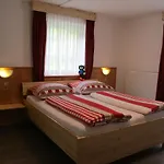 Adlerhorst Konukevi