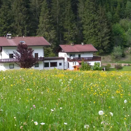 Adlerhorst Pensjonat Sellrain