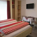 Adlerhorst 3*