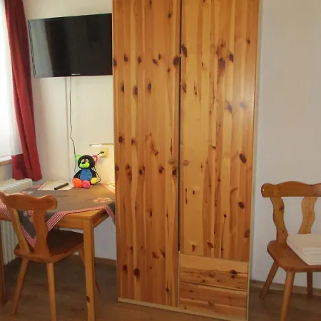 Adlerhorst Konukevi Sellrain